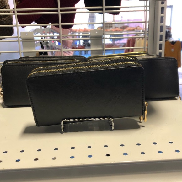 Wallet - Picture 6 of 11